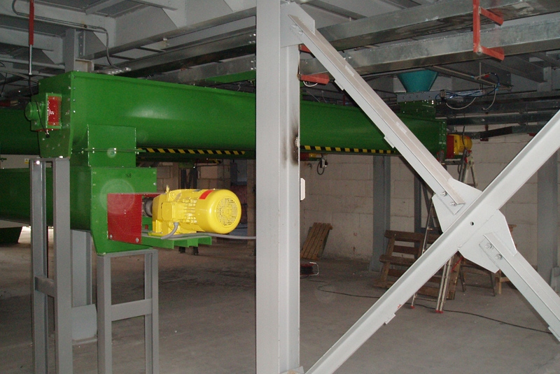 DOPRAVNÍKY / Závitovkové dopravníky - foto DOPRAVNÍKY / Závitovkové dopravníky - foto