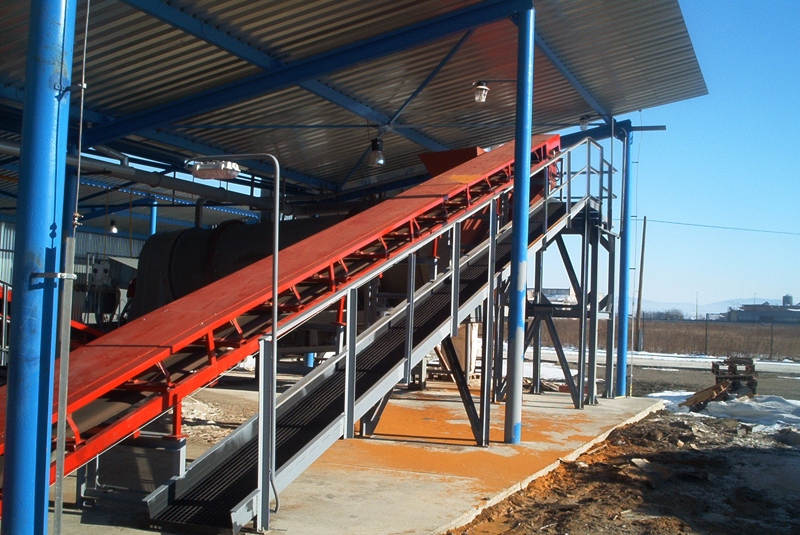 DOPRAVNÍKY / Pásové dopravníky - foto DOPRAVNÍKY / Pásové dopravníky - foto