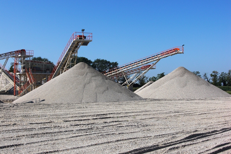 DOPRAVNÍKY / Pásové dopravníky - foto DOPRAVNÍKY / Pásové dopravníky - foto