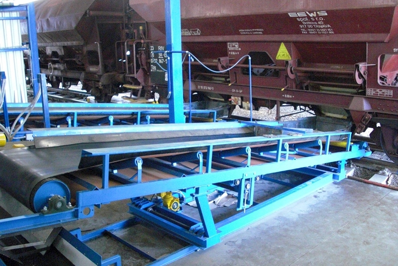 DOPRAVNÍKY / Pásové dopravníky - foto DOPRAVNÍKY / Pásové dopravníky - foto