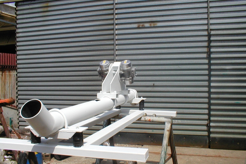 DOPRAVNÍKY / Vibračné dopravníky a elevátory - foto DOPRAVNÍKY / Vibračné dopravníky a elevátory - foto